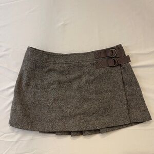 Juicy Couture Women's Gray Wool Skirt with Buckle Detail